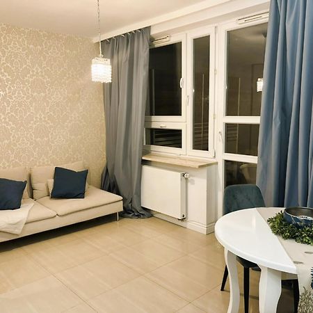 Project Comfort Apartament Zygmunta Slominskiego 5/64 Warschau Buitenkant foto